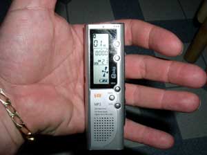 CUBIG CVR-H130 MP3 Player and Digital Voice Recorder