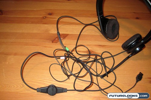 RAZER Piranha Gaming Communicator - Cables Tangled