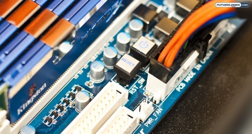 gigabyte_ga890fxa_ud7-13