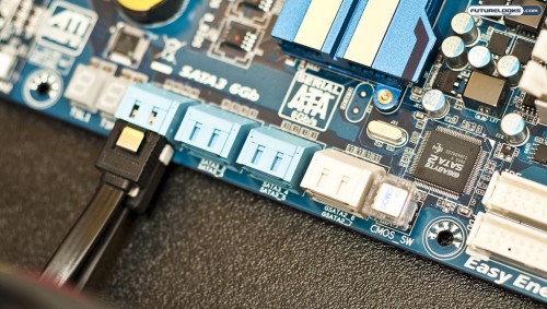 gigabyte_ga890fxa_ud7-14