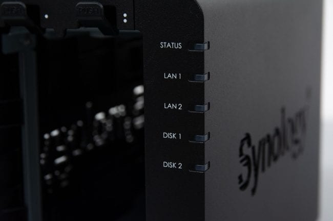 Synology DS220+ Status LEDs